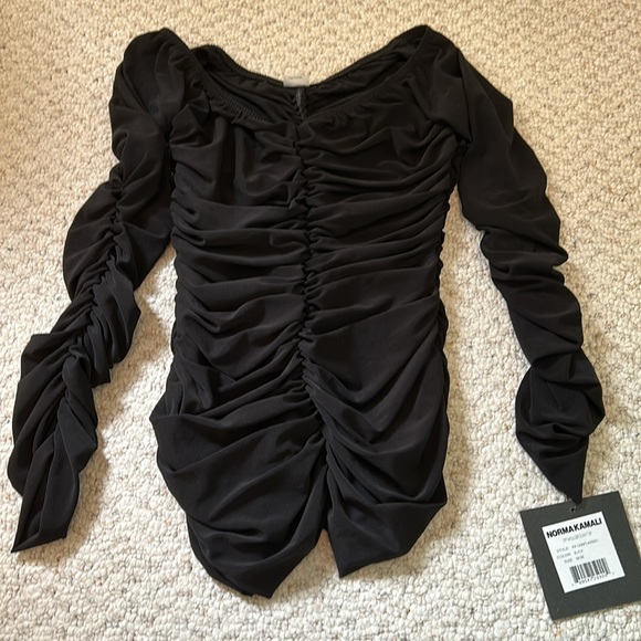 Norma Kamali runched black long sleeve off shoulder slinky top, size M - Picture 5 of 5